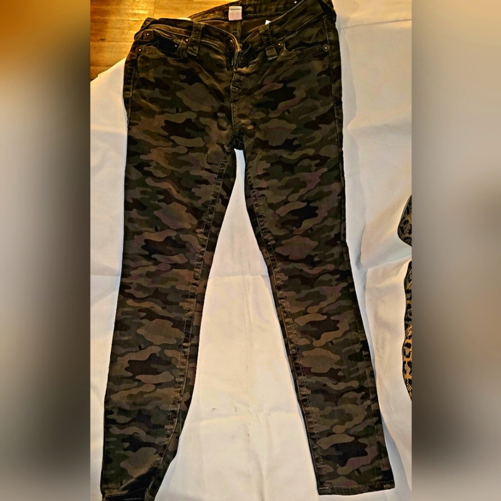 True Rlgn - mid rise FREE SHIPPING